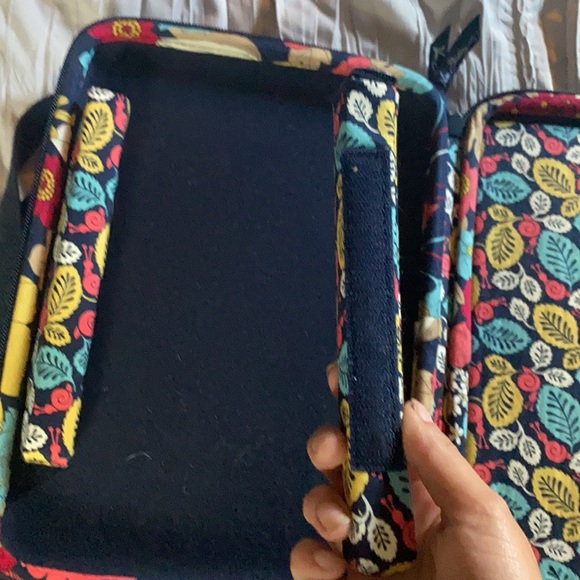 Vera Bradley IPad/tablet/small computer case - Picture 11 of 11